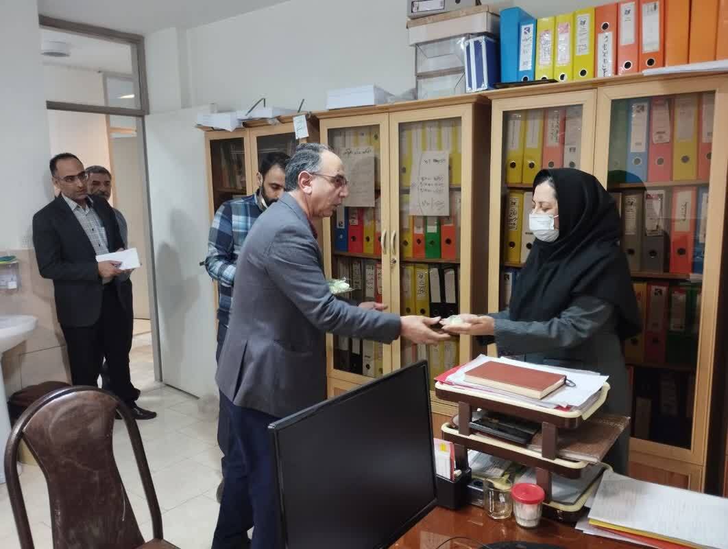 تبریک رئیس مرکز بهداشت شهرستان اراک مناسبت ولادت حضرت فاطمه زهرا س روز مادر و زن به همکاران