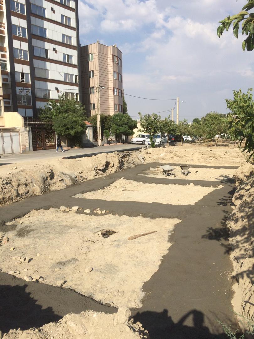 آغاز عملیات ساخت پایگاه خیرساز اورژانس ۱۱۵ اصناف توسط اتاق اصناف مرکز استان مرکزی