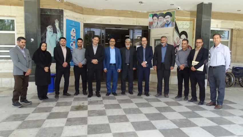 تجلیل از پزشکان بیمارستان مهر شهرستان خنداب به مناسبت روز پزشک