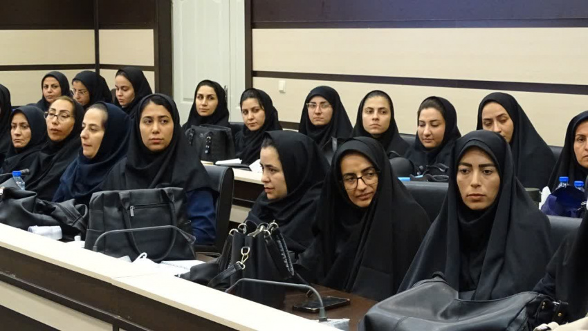 آیین تجلیل از طلایه‌داران نظام سلامت در شهرستان خنداب