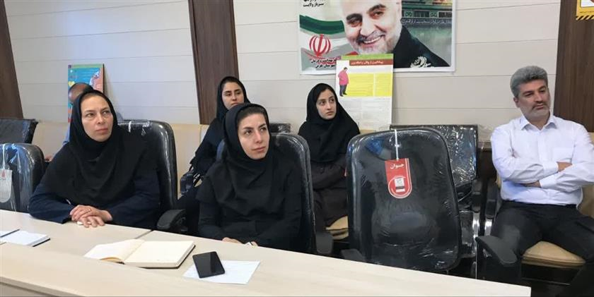 برگزاری کارگاه آموزشی "پیامدهای تک‌فرزندی" برای پرسنل شبکه و مرکز بهداشت