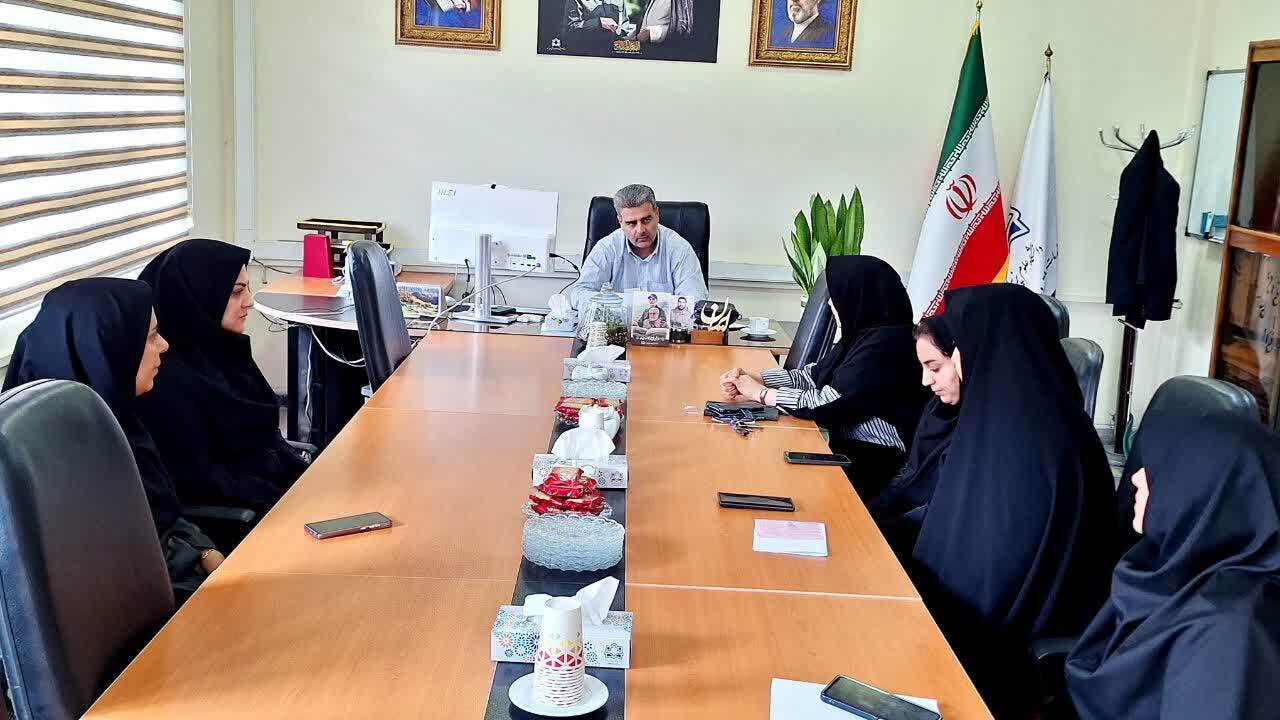 دیدار رئیس اداره پرستاری دانشگاه با سرپرست معاون توسعه مدیریت و منابع دانشگاه علوم پزشکی اراک