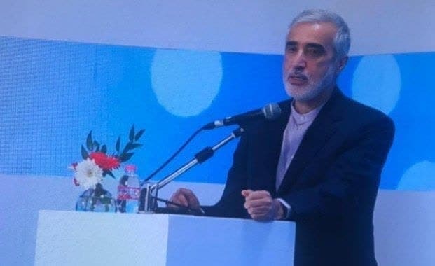 تأکید رئیس سازمان غذا و دارو بر لزوم حمایت از صنعت داروسازی داخلی