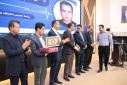 تجلیل از بهورزان نمونه مراکز تابعه دانشگاه علوم پزشکی اراک با حضور دکتر نادرقلی ابراهیمی و دکتر سید محمد جمالیان نمایندگان اراک، کمیجان و خنداب در مجلس شورای اسلامی، عبدالرضا حاج علی بیگی فرماندار شهرستان اراک، دکتر جواد نظری رییس دانشگاه علوم پزشکی اراک