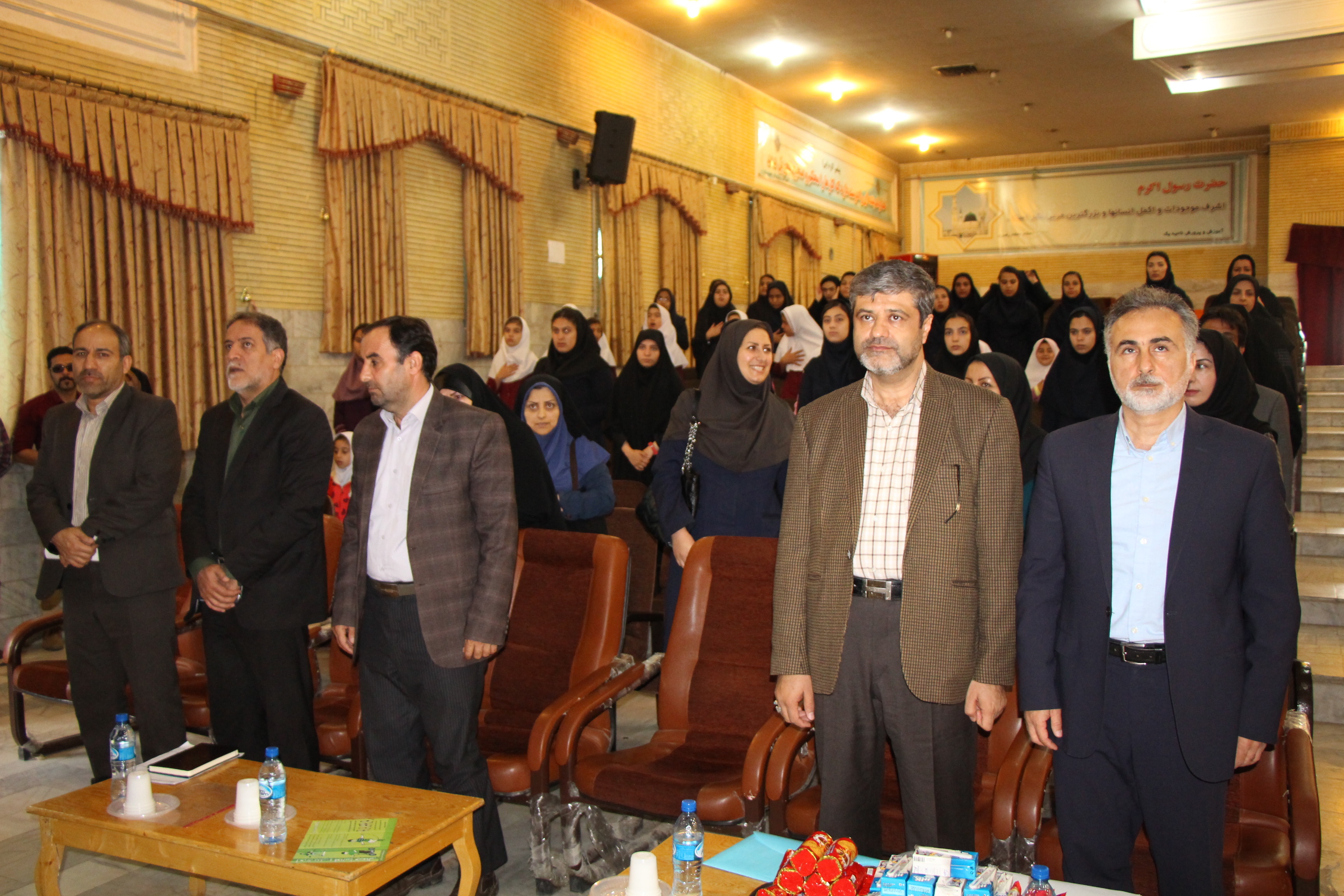 همایش سفیران سلامت دانش آموزی ، سالن اجتماعات کوثر ، ۱۴اردیبهشت ماه