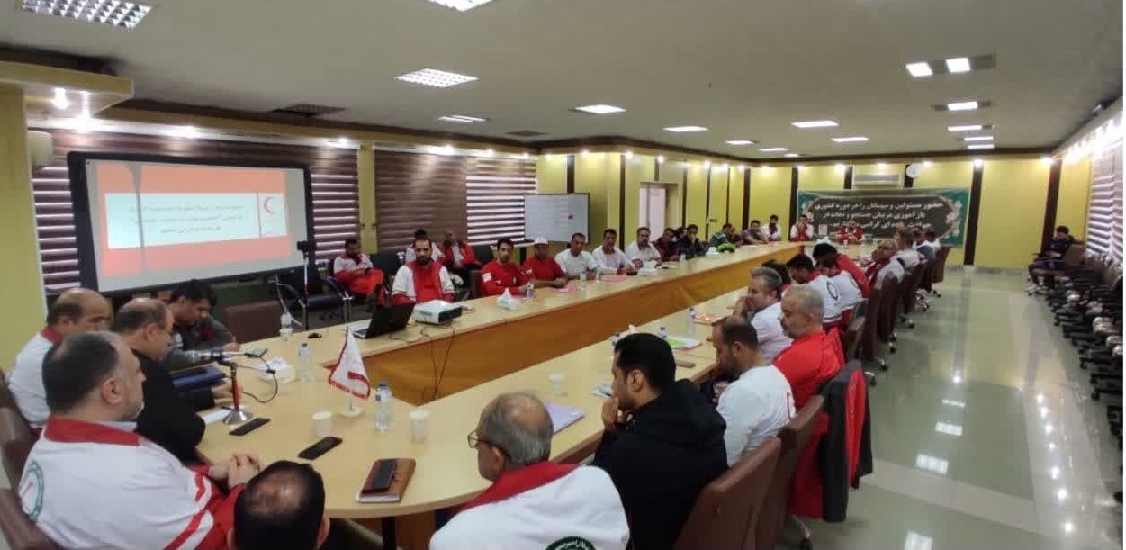 برگزاری دوره بازآموزی مدرسین کشوری حوادث ترافیکی و امداد نجات جاده ای