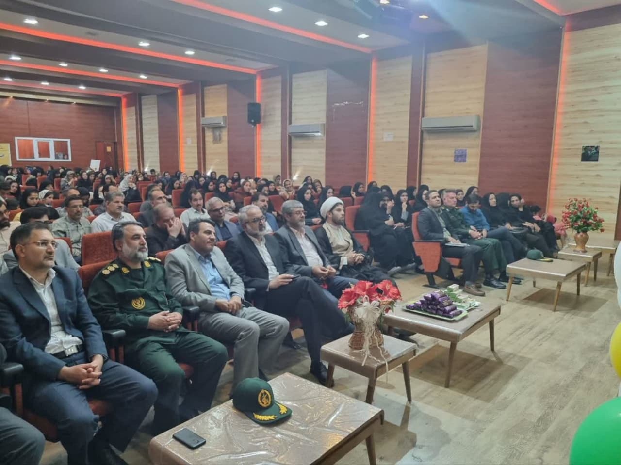 همایش جوانی جمعیت شهرستان شازند