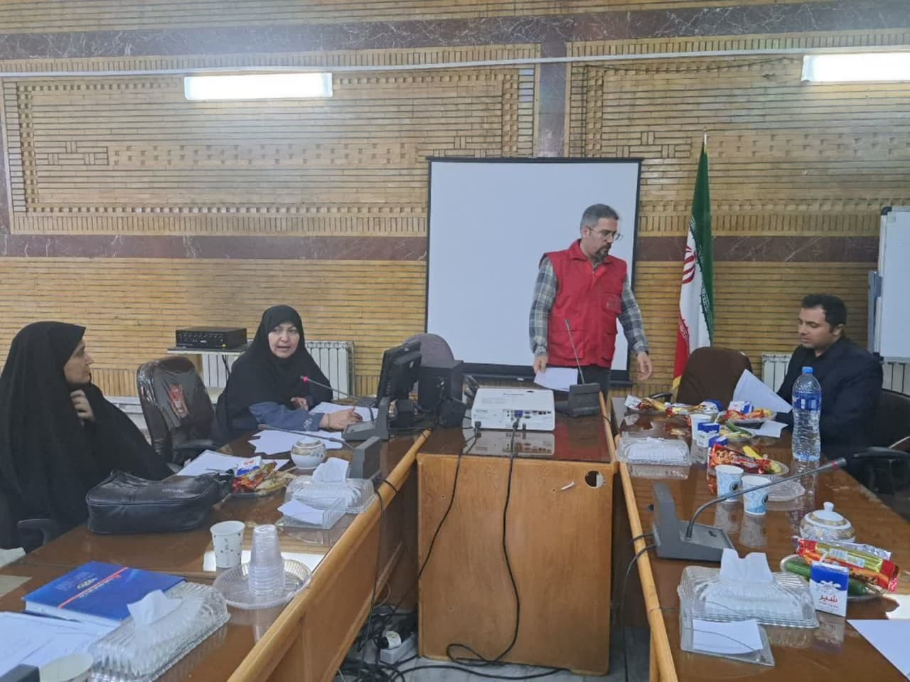 ا‌ولین مانور دور میزی با موضوع تب دانگی‌ و پشه آئدس