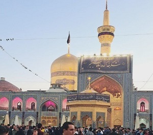 اردوی زیارتی با عنوان "همراه با ستاره ها"