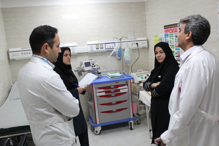 بازدید کارشناسان و ارزیابان اعتبار بخشی ادواری از بیمارستان امیرکبیر