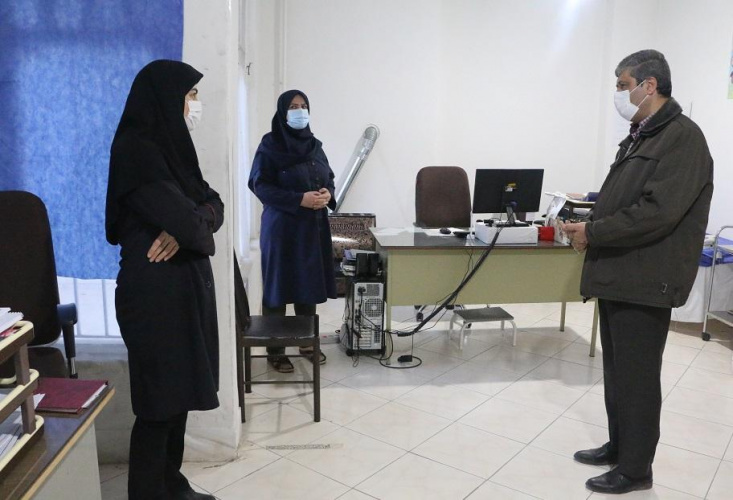 بازدید سر زده مسئول مرکز بهداشت شهرستان اراک دکتر سعید محمد دوست از پایگاه سلامت