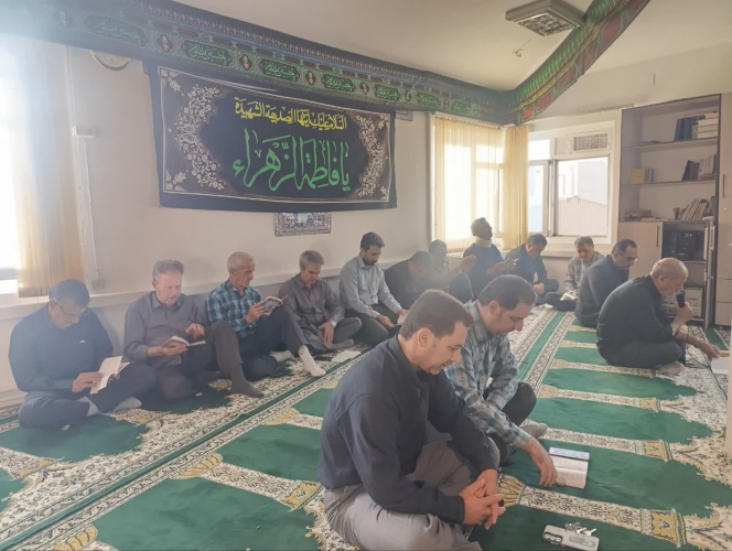 برگزاری مراسم زیارت عاشورا و نوحه سرایی