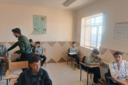 توزیع ویتامین دی  مدرسه شهید بهشتی متوسطه اول