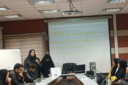 جلسه اعلام وضعیت شاخص معاینات جوانان با حضور مراقبین سلامت، بهورزان و پزشکان