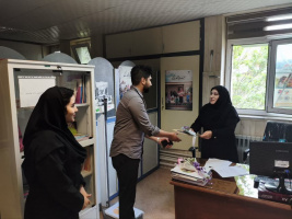 تجلیل از همکاران ماما شبکه و مرکز بهداشت شهرستان آشتیان به مناسبت روز جهانی ماما