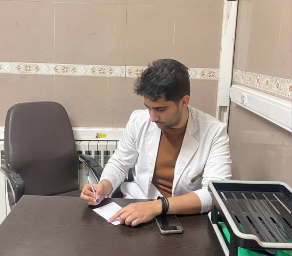 تبریک دکتر احسان فریدونی سرپرست شبکه بهداشت و درمان شهرستان آشتیان