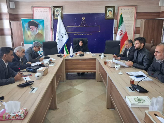 پایش عملکرد ادارات شهرستان آشتیان در راستای تحقق شعار مجمع سلامت سال۱۴۰۴