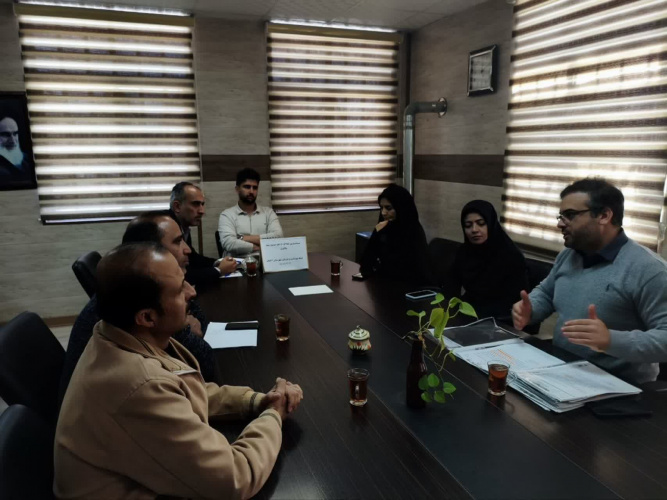 اولین جلسه مستندسازی املاک و پیگیری اخذ اسناد مالکیت شبکه بهداشت و درمان شهرستان آشتیان
