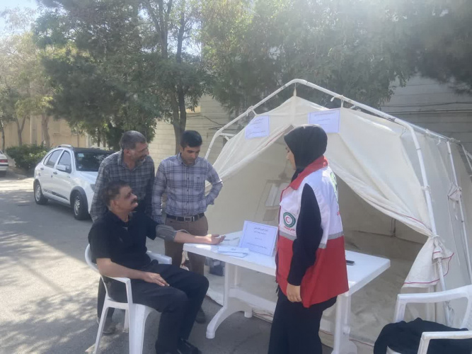 پایش سلامت زائران اربعین حسینی با اجرای طرح غربالگری فشارخون در شهرستان آشتیان
