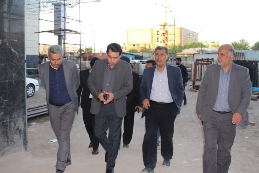 بازدید دکتر امانی از پروژه ولیعصر عج