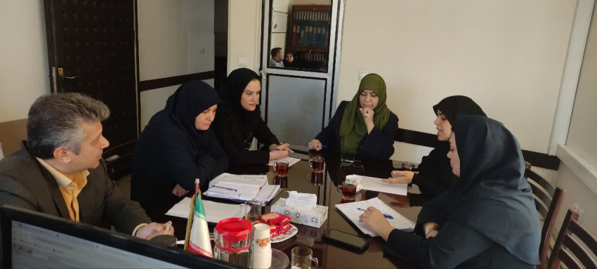 جلسه بررسی وضعیت نیروی انسانی بیمارستان خوانساری