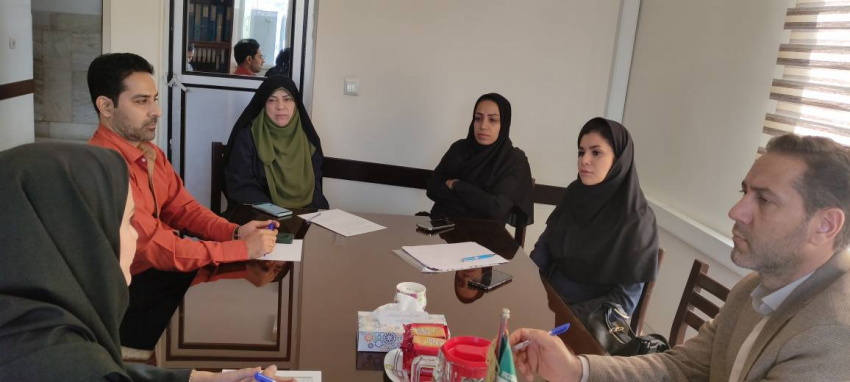 جلسه بررسی وضعیت نیروی انسانی مجموعه شبکه بهداشت شهرستان خنداب
