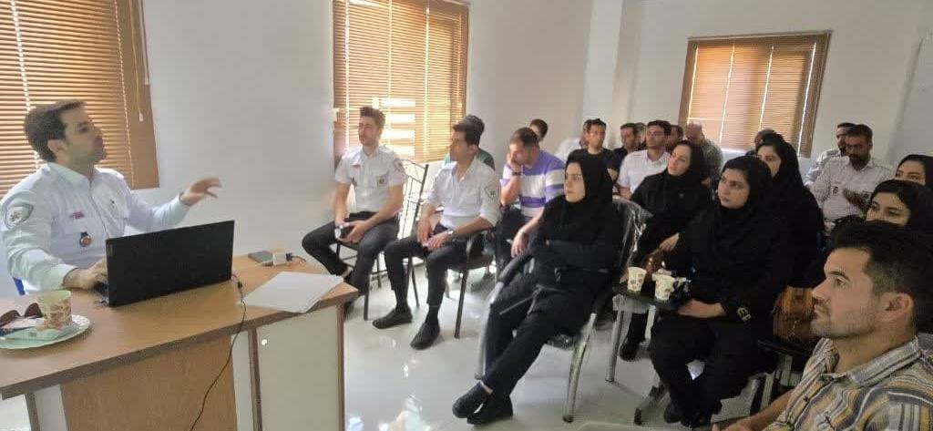 برگزاری کارگاه آموزشی تخصصی اورژانس هوایی در شهرستان خمین