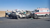 مرگ راننده ۳۰ ساله در تصادف مرگبار پژو پارس با تریلی/تصادفات مرگبار کنارگذر شمالی اراک ادامه دارد