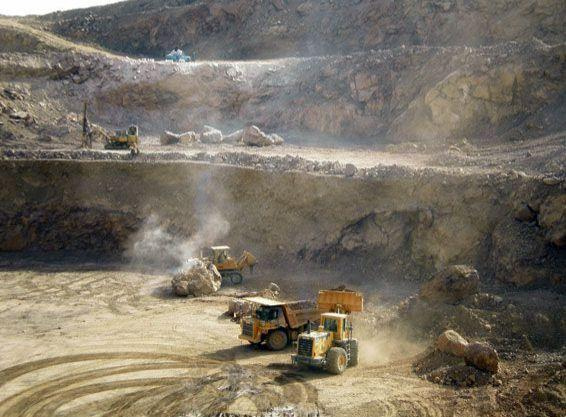 دو کشته و مصدوم در پی ریزش معدنی در شهرستان شازند