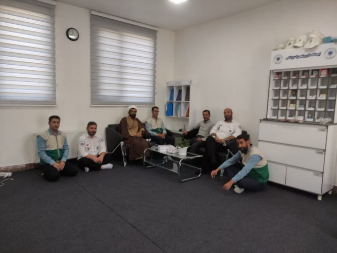 تقدیر امام جمعه، دهیاری و شورای اسلامی روستای جیریا از پرسنل پایگاه اورژانس ۱۱۵ جیریا