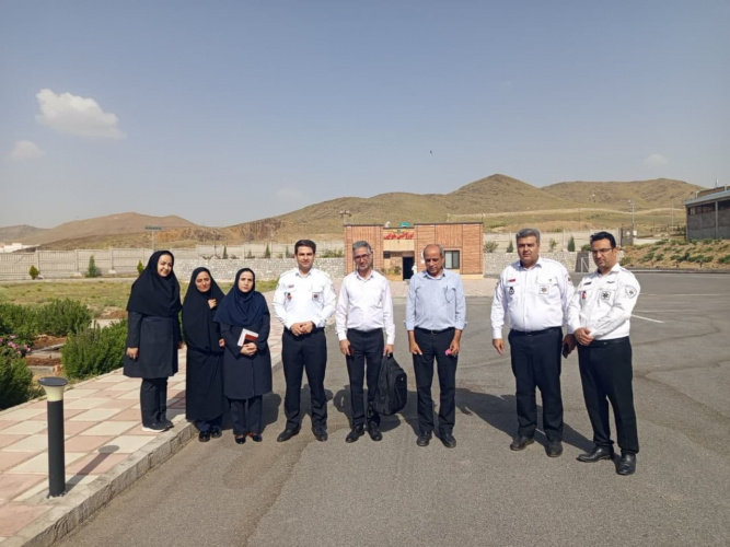 بازدید معاون فنی و عملیات سازمان اورژانس کشور از پایگاه اورژانس هوایی استان مرکزی