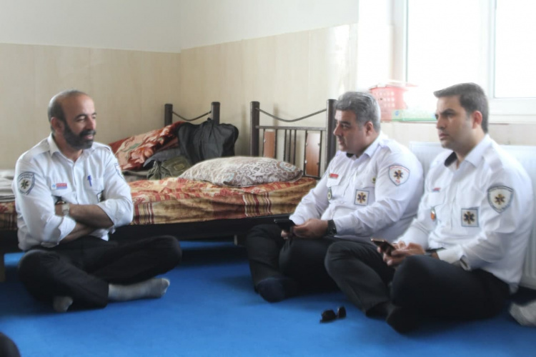 بازدید رئیس اورژانس استان مرکزی از پرسنل فوریت های پزشکی مستقر در شهرستان خنداب