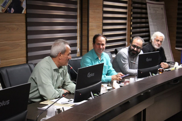 برگزاری جلسه اتاق فکر مجمع خیرین اورژانس ۱۱۵ استان مرکزی: گام بلند خیرین در جهت ارتقاء خدمات فوریت‌های پزشکی