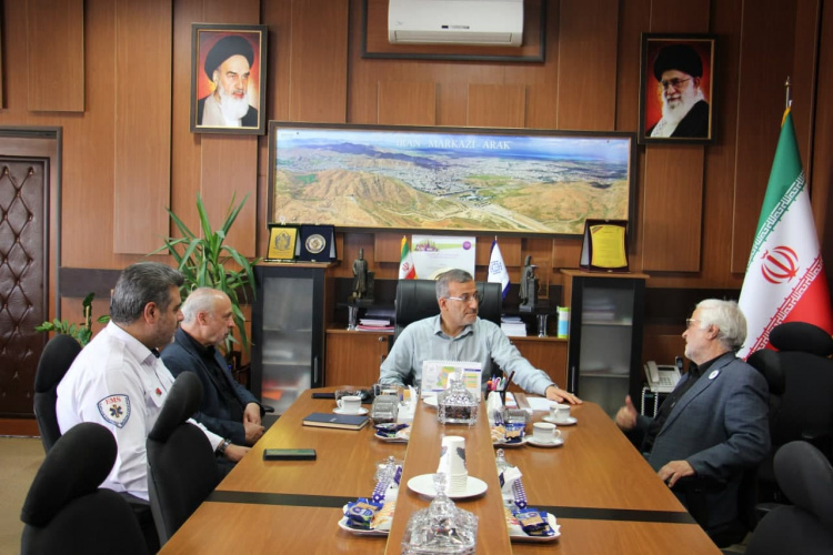 نشست هماندیشی مجمع خیرین اورژانس پیشبیمارستانی استان مرکزی با شهردار اراک؛ بررسی راهکارهای توسعه خدمات اورژانس
