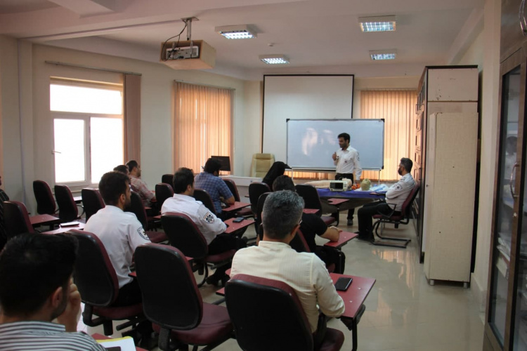 برگزاری کارگاه بازآموزی احیای قلبی ریوی پایه و پیشرفته کودکان