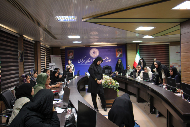 کارنامه قابل قبول برگزاری کارگاه آموزش همگانی اورژانس ۱۱۵ استان مرکزی در مردادماه ۱۴۰۴