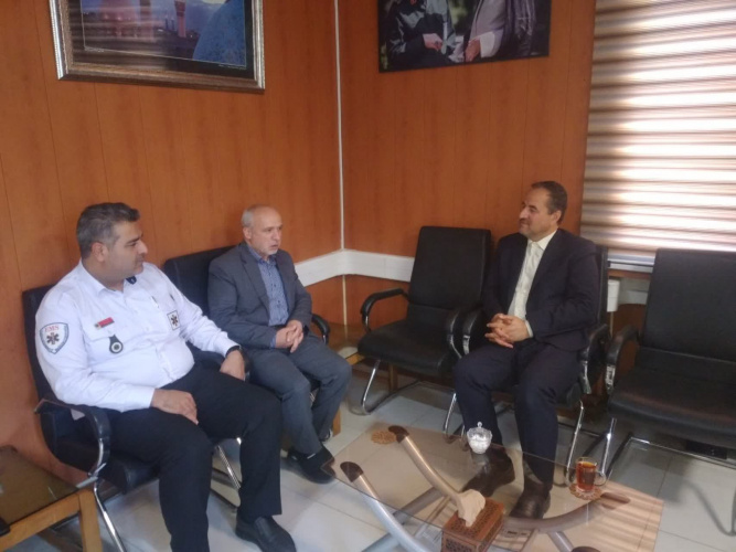 دیدار رئیس اورژانس پیش بیمارستانی استان مرکزی با فرماندار شهرستان اراک