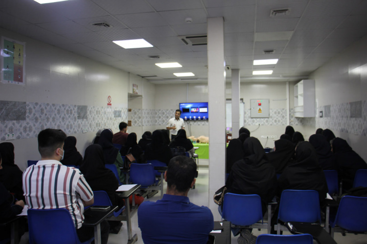 آموزش احیای قلبی_ریوی پیشرفته پرستاران معاونت بهداشتی استان مرکزی