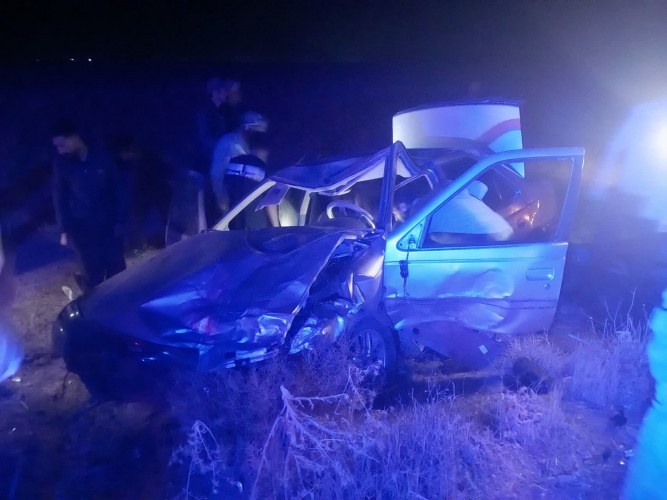 تصادف شدید دو خودروی پراید و پرشیا در ابتدای لنجرود با سه مصدوم