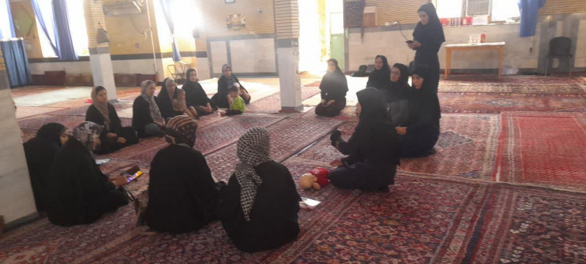 آموزش احیای پایه و مواجهه با آسپیراسیون به مناسبت هفته ملی کودک