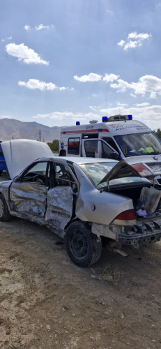 تصادف دو خودرو در محور خنداب چهار مصدوم بر جای گذاشت
