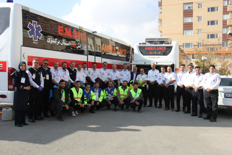 کارگاه کشوری نگهداشت اتوبوس‌ آمبولانس کلان منطقه ۶ کشور در اراک برگزار شد