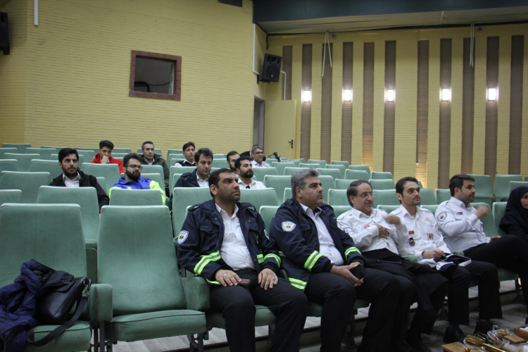 کارگاه درمان‌های گام‌به‌گام در اورژانس پیش‌بیمارستانی در اراک برگزار شد