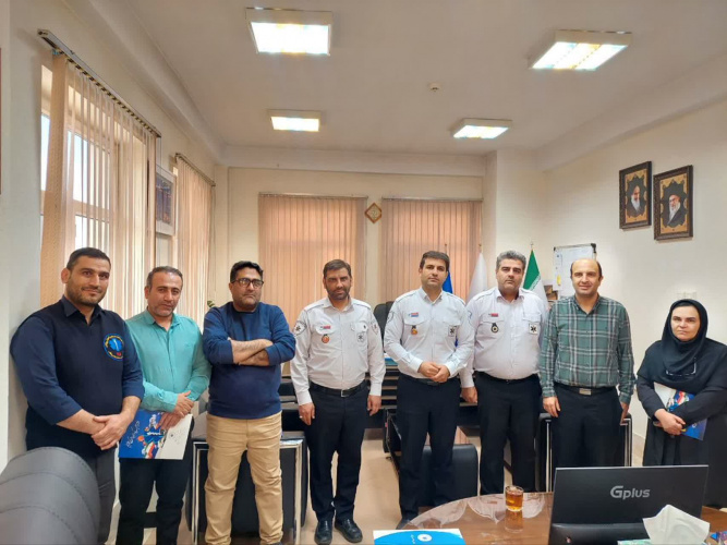 تقدیر از همکاران حوزه مالی و حسابداری مرکز فوریت‌های پزشکی استان مرکزی به مناسبت روز حسابدار