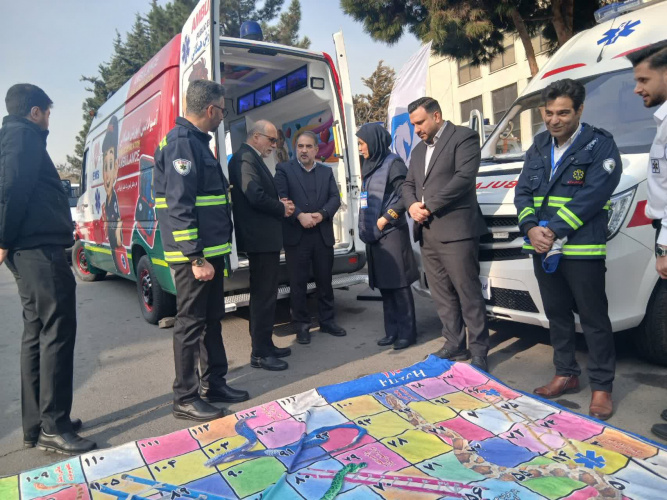 بازدید معاون پرستاری وزارت بهداشت از آمبولانس‌های تخصصی اورژانس ۱۱۵ استان مرکزی