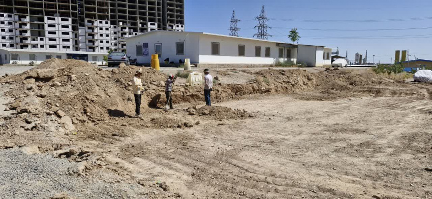 آغاز عملیات احداث پایگاه خیرساز اورژانس ۱۱۵ در محل مسکن ملی ۸۱۰۰ واحدی اراک، یادبود زنده یاد دکتر رضا صادقی