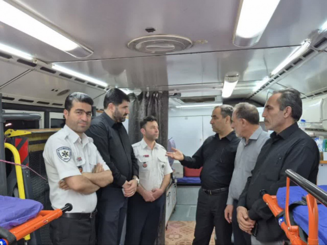 بازدید رئیس مرکز حراست وزارت بهداشت از تیم فوریت پزشکی اعزامی استان مرکزی به مرز مهران