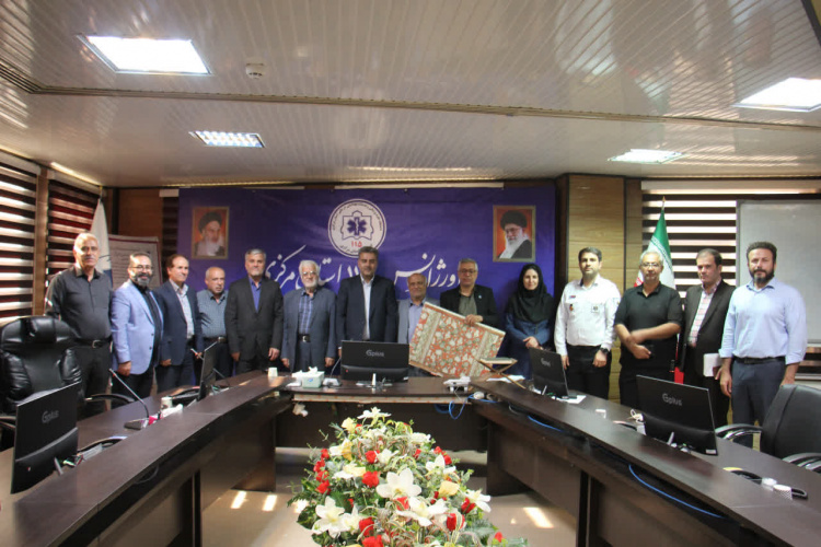 از قدردانی برای یک مسیر تا آغاز مسئولیتی تازه؛ نشست هم‌اندیشی مجمع خیرین اورژانس ۱۱۵ در مرکز فوریت‌های پزشکی
