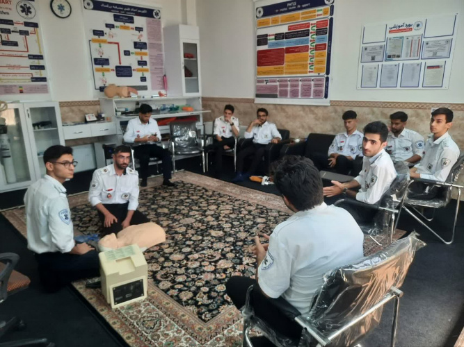 دانشجویان فوریت‌های پزشکی محلات، تجربه آموزش در میدان عمل را کسب کردند.