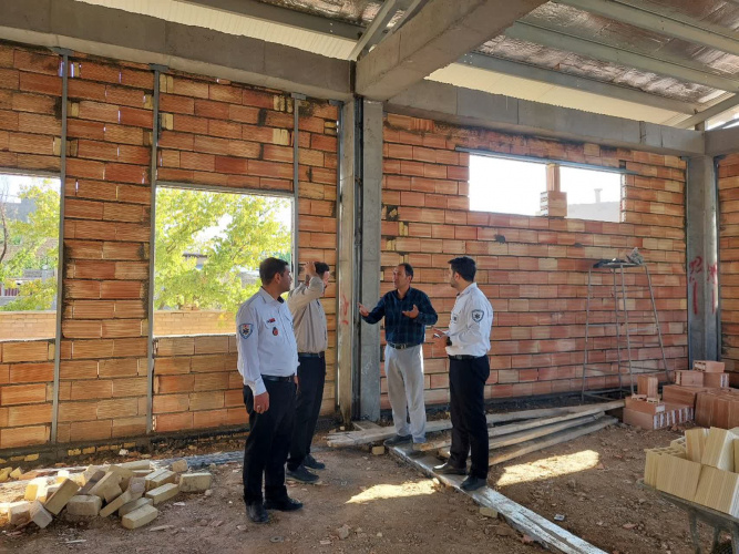 بازدید سرپرست اورژانس پیش‌بیمارستانی استان مرکزی از پروژه ساخت پایگاه اورژانس خنجین
